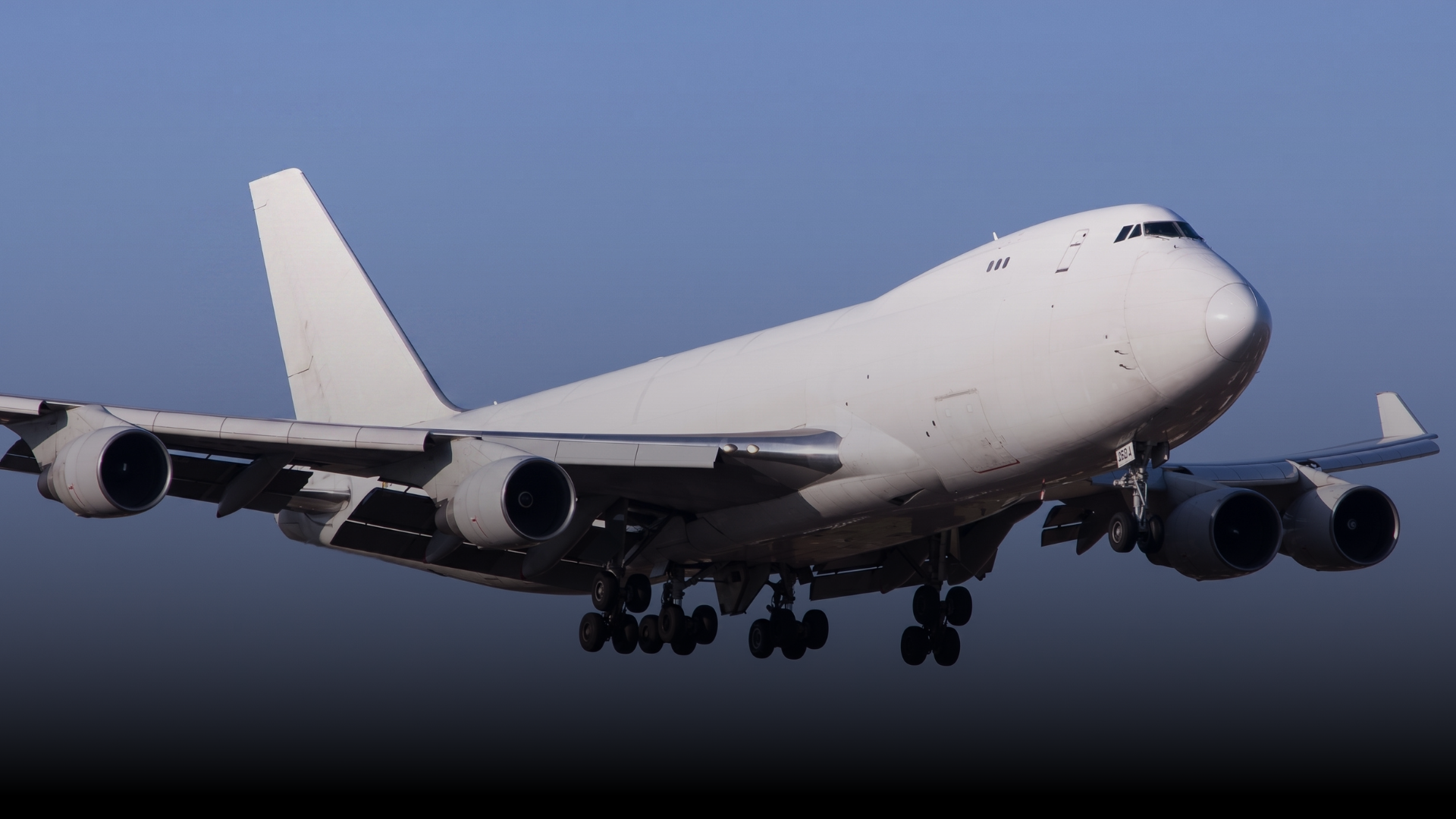 Ndege Aerospace Boeing 747-400F